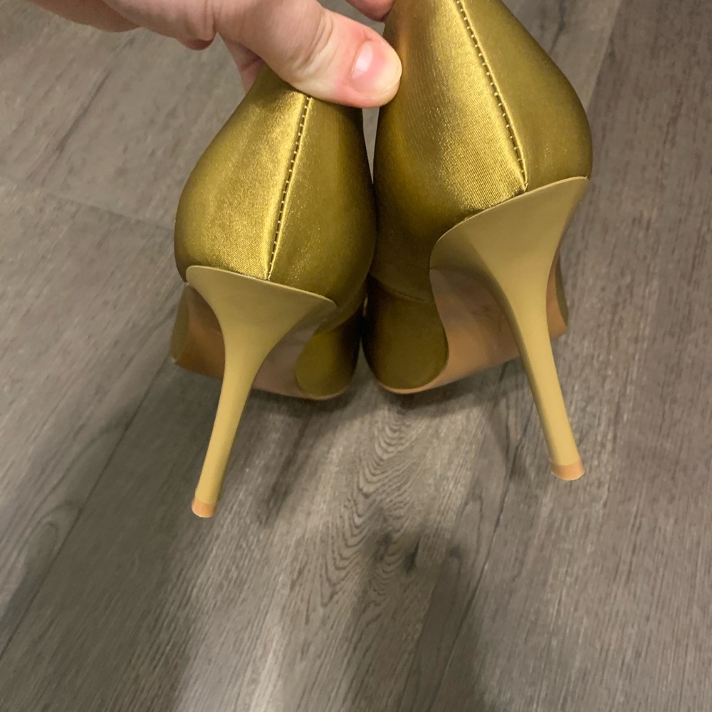 Cult of Coquette olive green Pointed toe pumps - Picture 6 of 6